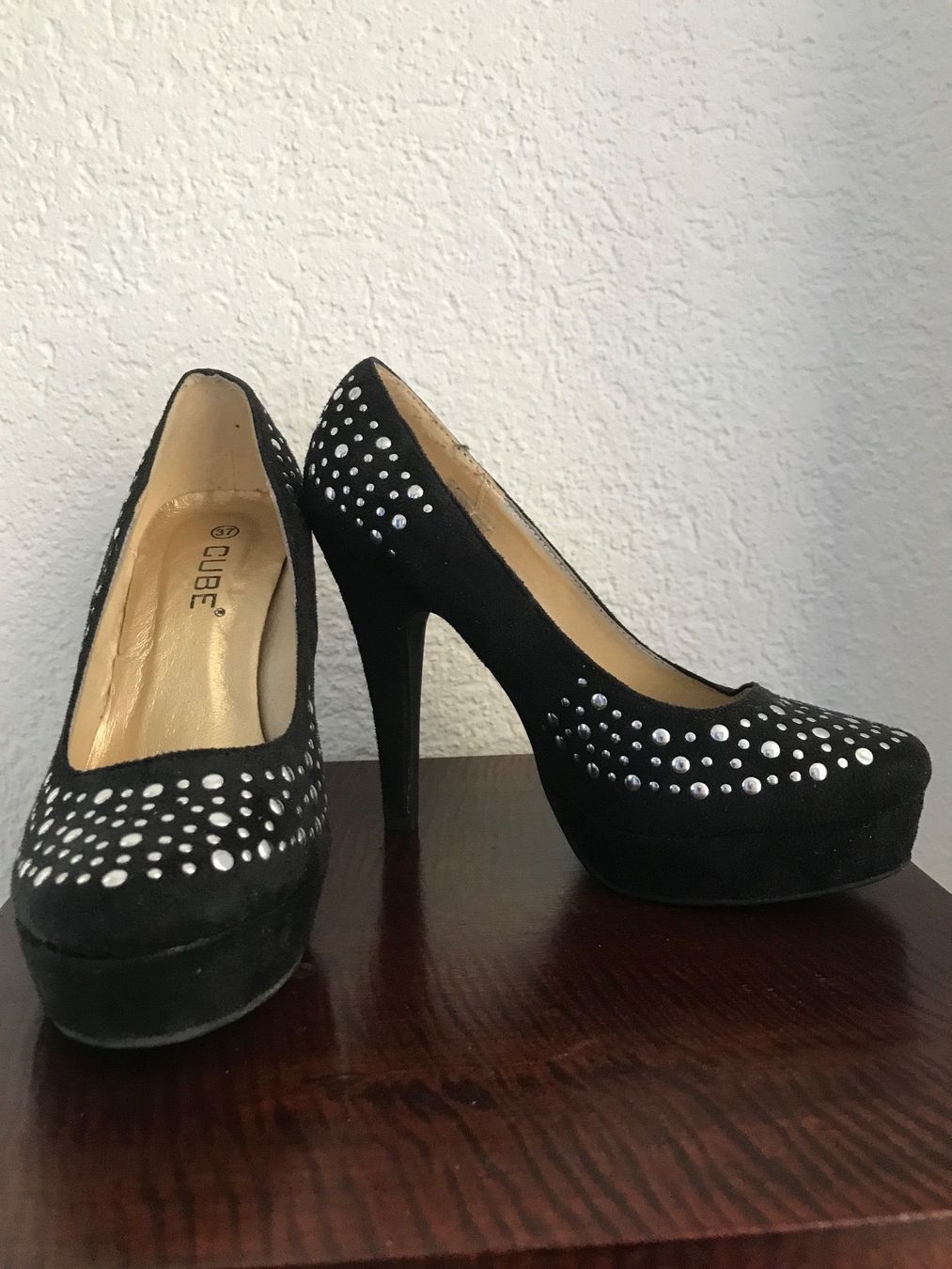 Cube Scarpe da donna: Damenschuh High Heels (37) – Usato da Niedergösgen venduto da 7591