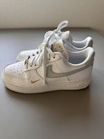 WMNS Air Force 1 beige,weiss Gr.36.5