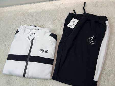Ensemble training neuf avec étiquette, taille L
