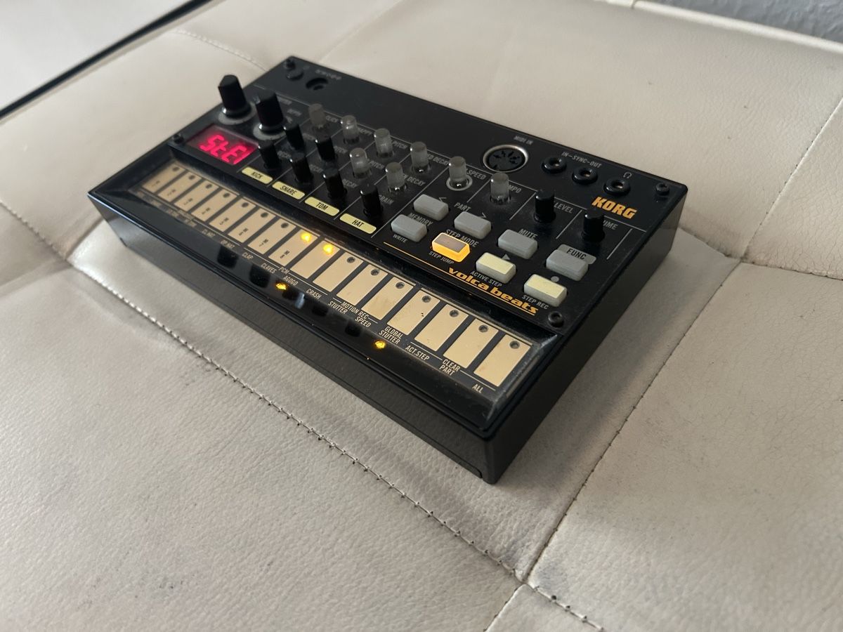 Korg Strumenti musicali: Korg Volca Beats – Usato da Zürich venduto da str_98p2 1
