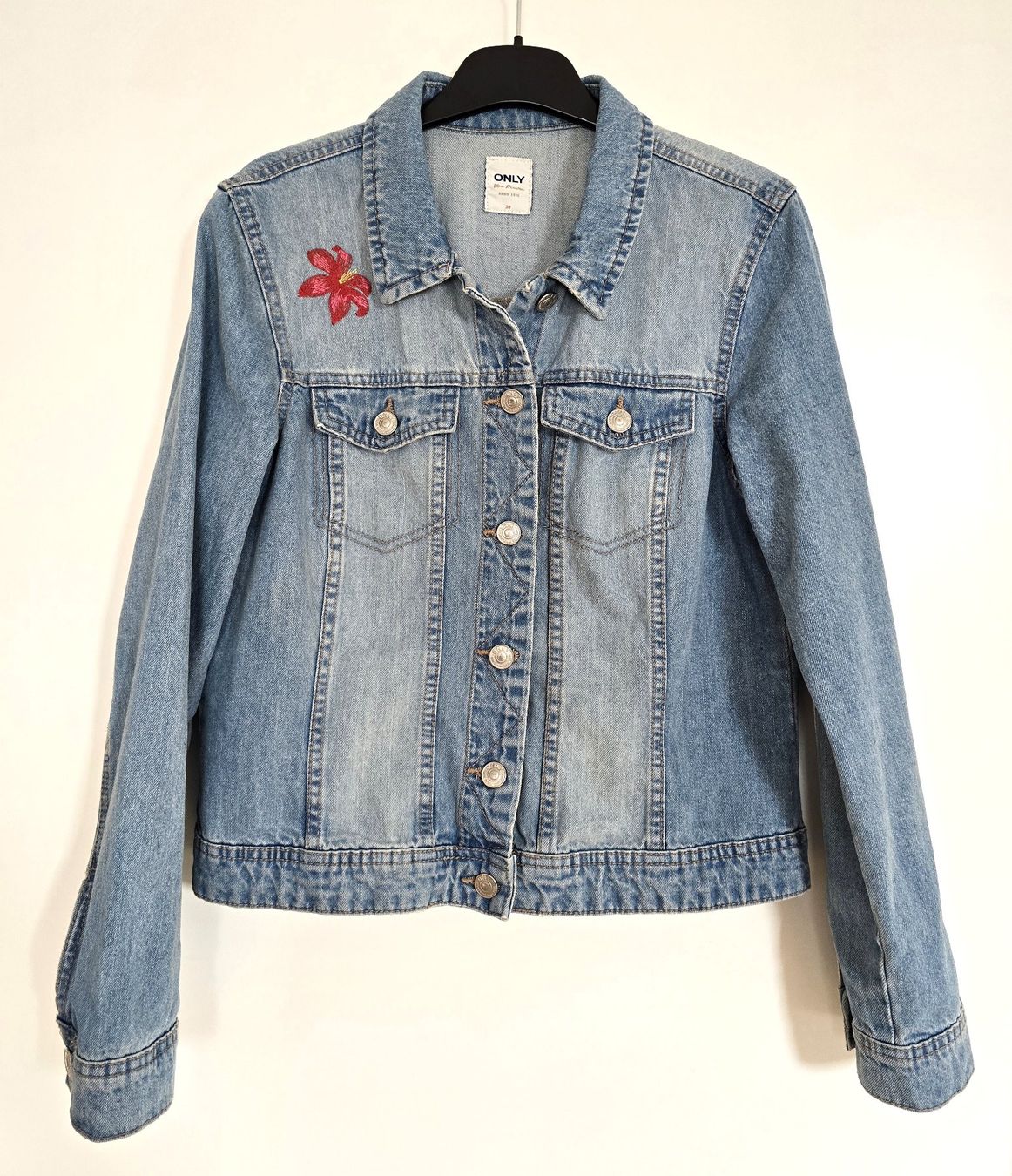 Only Giacche: Only Damen Jacke Jeansjacke Grösse 38 – Usato da Oetwil an der Limmat venduto da dhantal