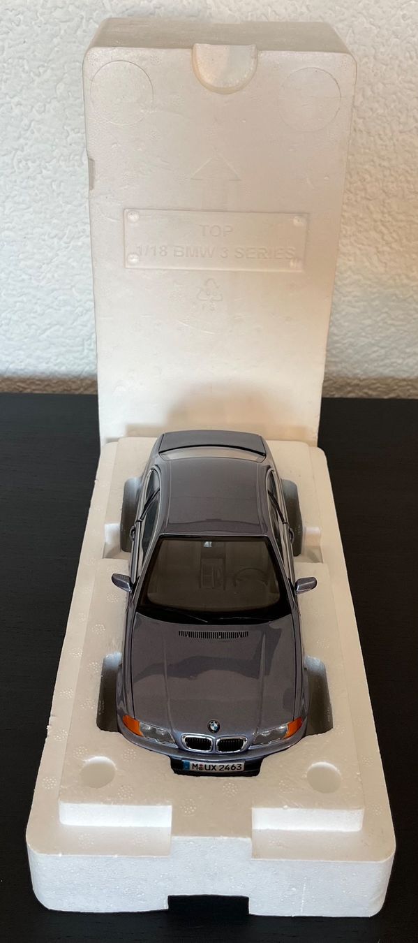 Kyosho Modellini d'auto: KYOSHO BMW 318ci e46 coupé 1:18 – Usato da St-Cergue venduto da ncu_t267