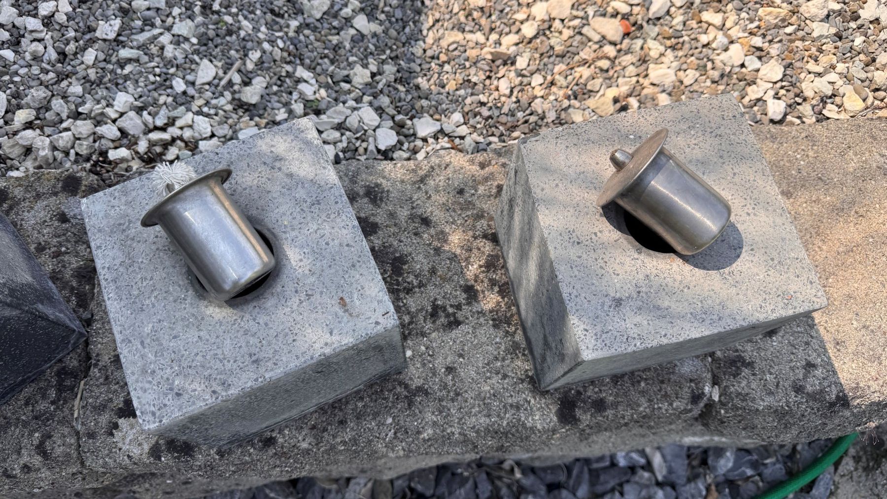 Altro in Decorazioni & Accessori: 4 massive stilvolle Gartenfackeln mit Öllampeneinsatz – Usato da Rothrist venduto da 7Engelslocken 2