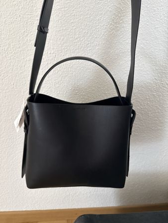 Handtasche schwarz neu mit Etikett