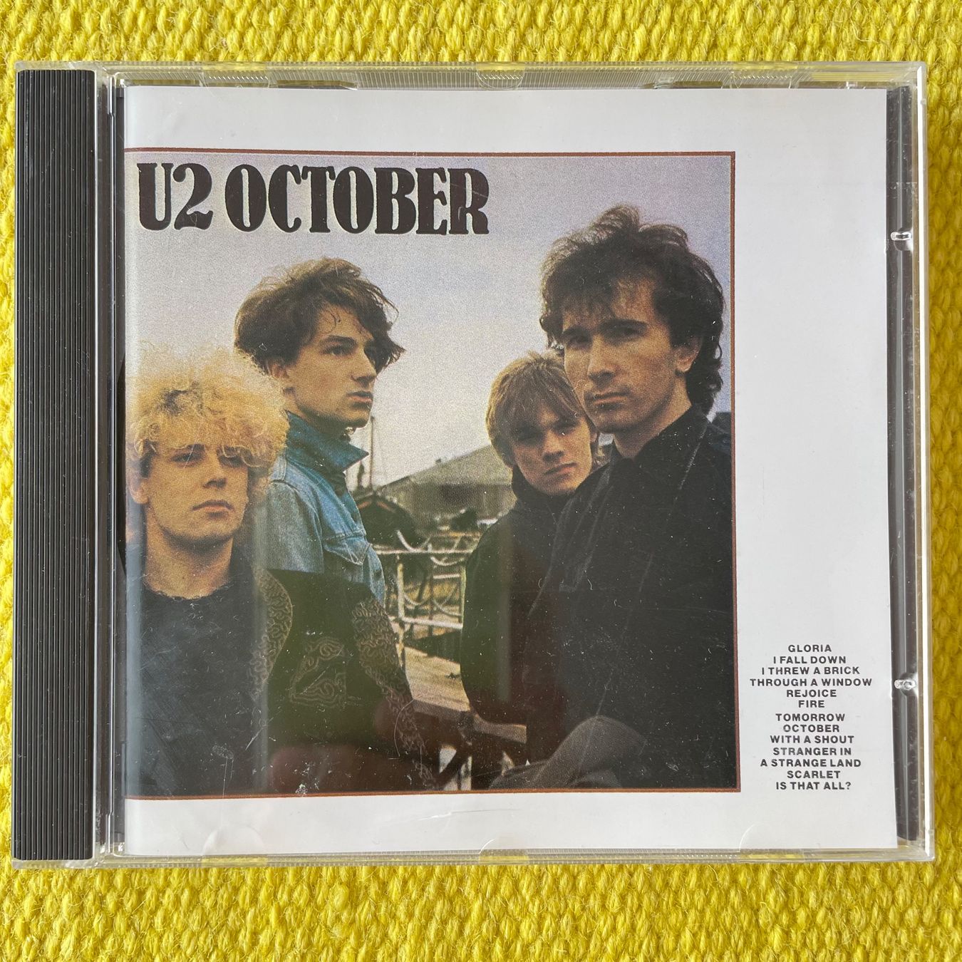 CDs: U2-OCTOBER – Gebraucht aus Rorschacherberg von CD-Roli