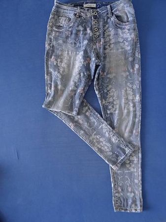Jeans Damen neuwertig Gr: M/ 38-40