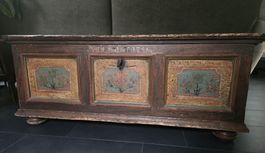 Antike Holztruhe bemalt 1785 Bauerntruhe