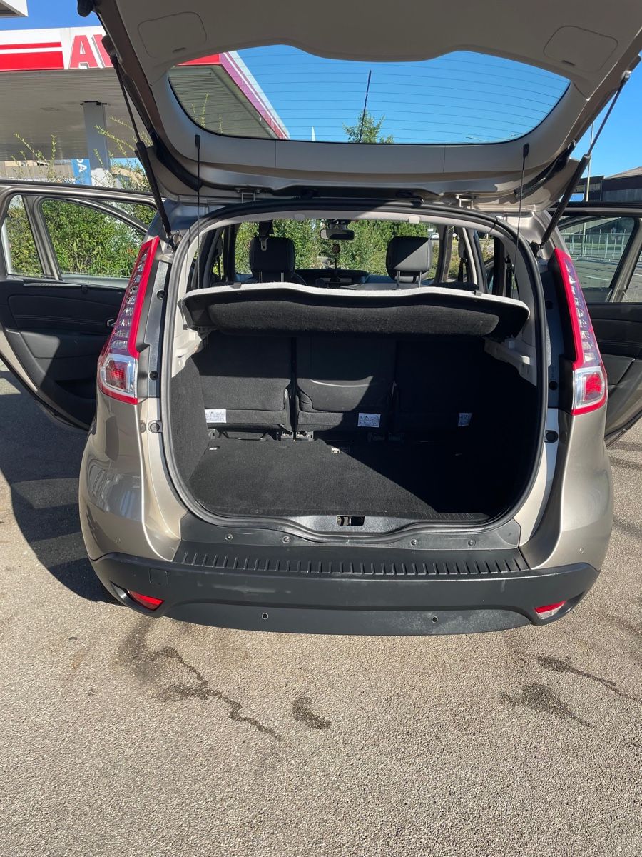 Renault Automobili: Renault Scenic - frisch ab Mfk – Usato da Baden venduto da Sfh_h8z 7