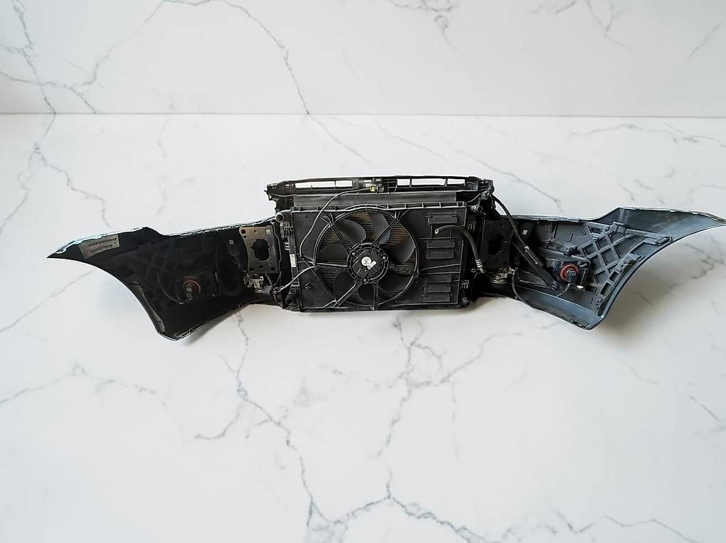 Tutti pezzi di ricambio auto: VW Golf 7 2012 - 2016 Frontpaket – Usato da Safenwil venduto da Optimec_GmbH 2