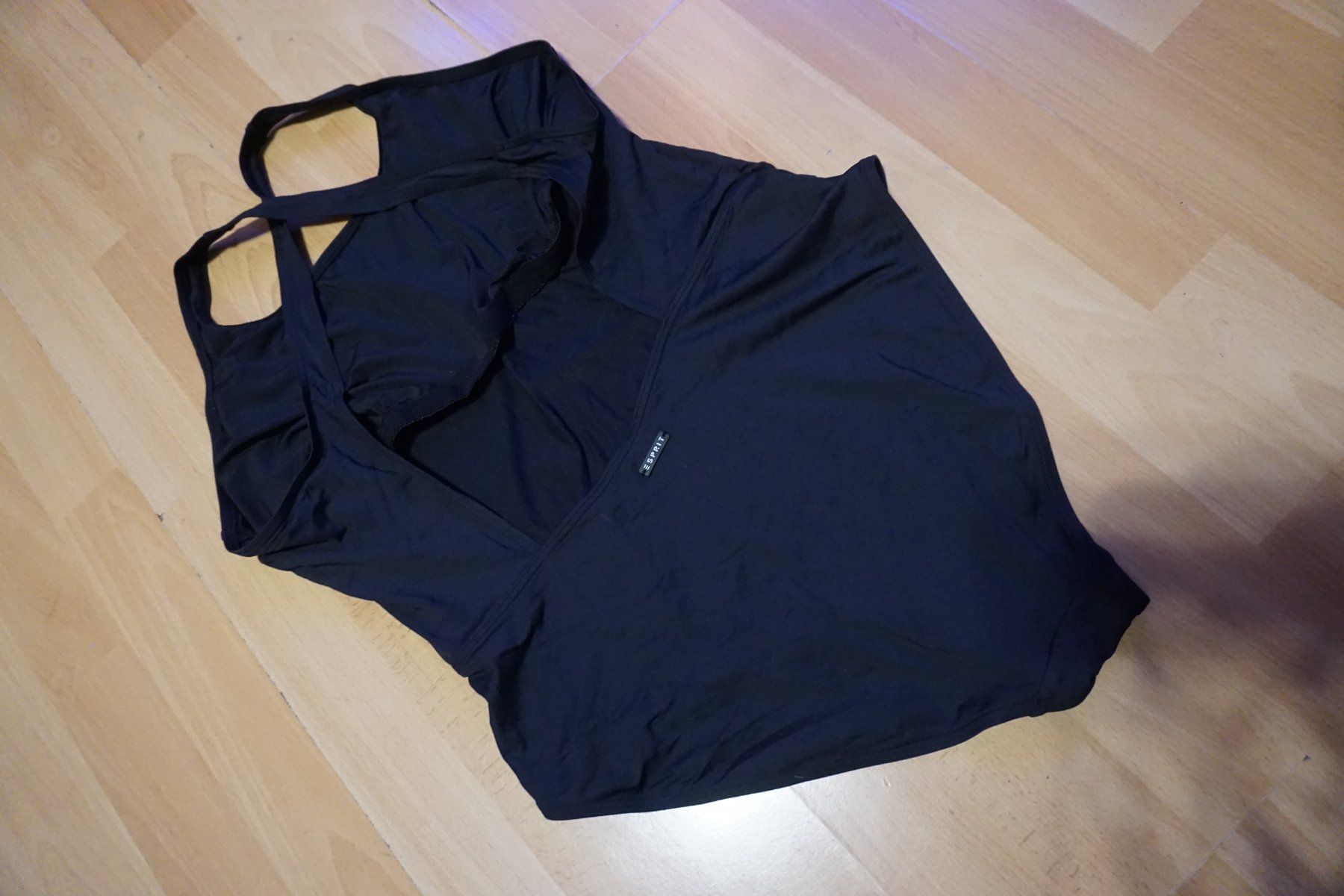 Esprit Costumi da bagno & Bikini: Schwarzer Badeanzug von Esprit, Grösse 44 – Usato da Zürich venduto da einalemjena 3