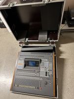 Yamaha 02R V2 avec Fly - Meter Bridge MB02 - AP8DA & AP8AD