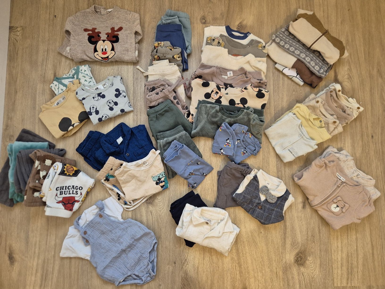 Lotti & Set di vestiti: 48-teiliges kleiderpaket grösse 68 – Usato da Regensdorf venduto da niikii7