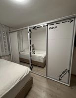 Kleiderschrank