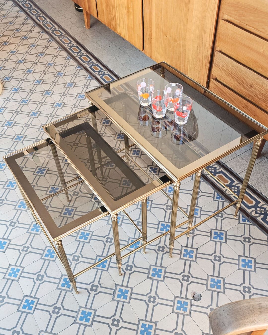 Tavoli: Tables Gigognes laiton – Usato da La Chaux-de-Fonds venduto da Saanna