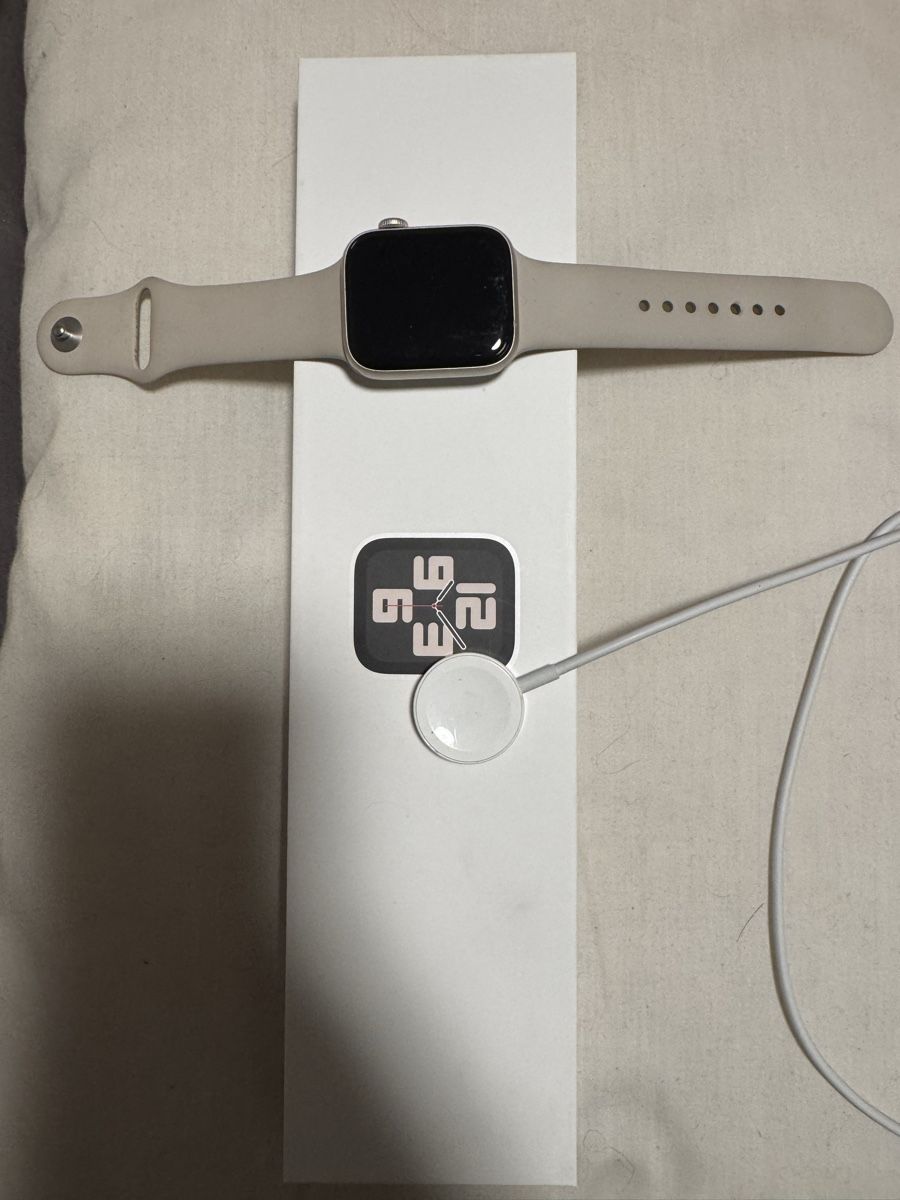 Apple Smartwatch: Apple Watch SE 2e génération 44mm - Bon état – Usato da Renens VD venduto da sandrodias_