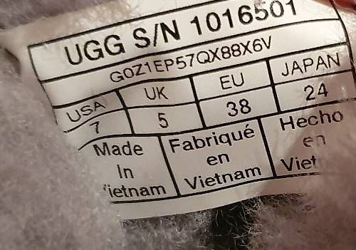 Ugg Scarpe da donna: Ugg Mini Bailey Bow II Stiefelletten, Gr.38 – Nuovo (secondo la descrizione) da Unterentfelden venduto da LookoutMt 4