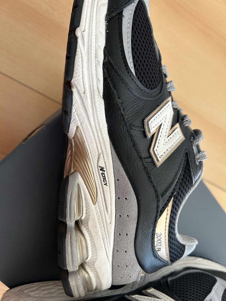 New Balance Scarpe da uomo: Baskets New Balance 2002R taille 42  – Nuovo (secondo la descrizione) da Vuisternens devant Romont venduto da cavalier84 4
