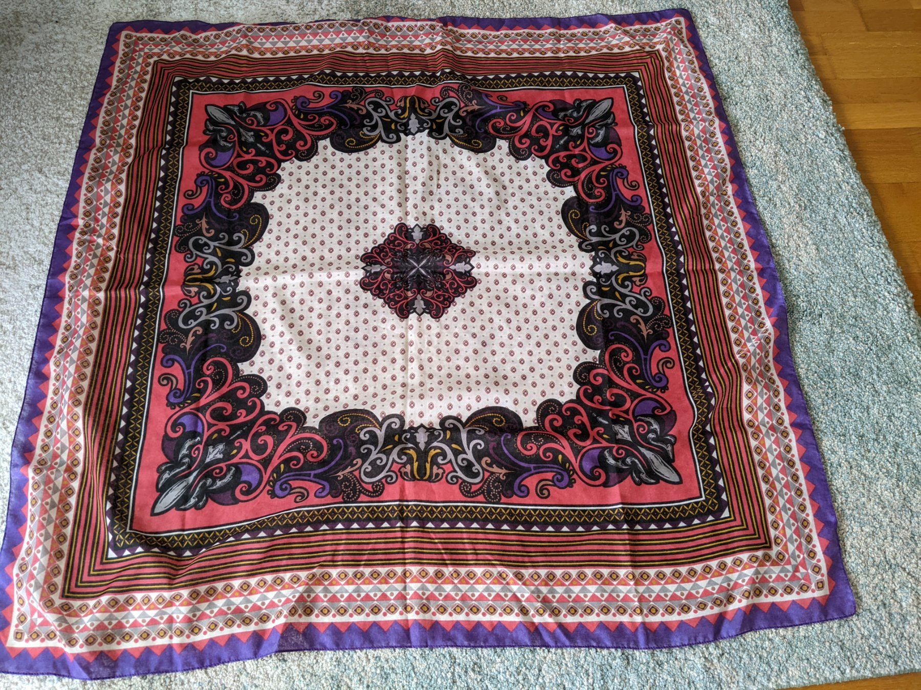 Foulard & Sciarpe: Tuch – Usato da Herrliberg venduto da Aprelic 1