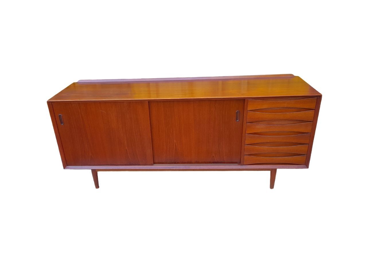Kommoden: Arne Vodder Teak OS 29 Sideboard Triennale – Gebraucht aus Haslen AI von Vintagelix
