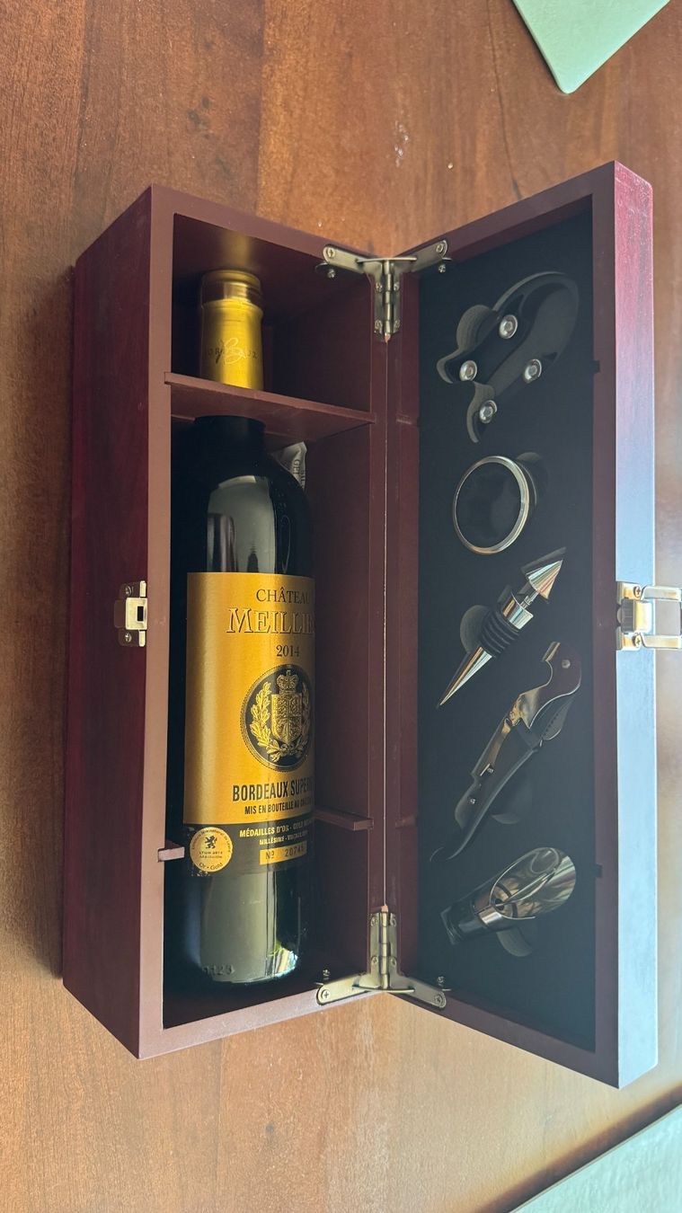 Vino: Bouteille vin Bordeaux 2014 et accessoires – Nuovo (secondo la descrizione) da St-Sulpice VD venduto da babou79 4