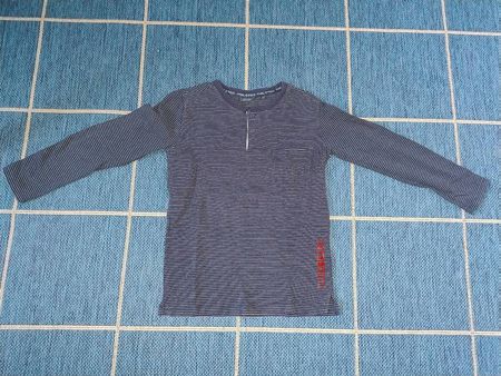 Kindershirt in Gr. 128 von Marc O'Polo