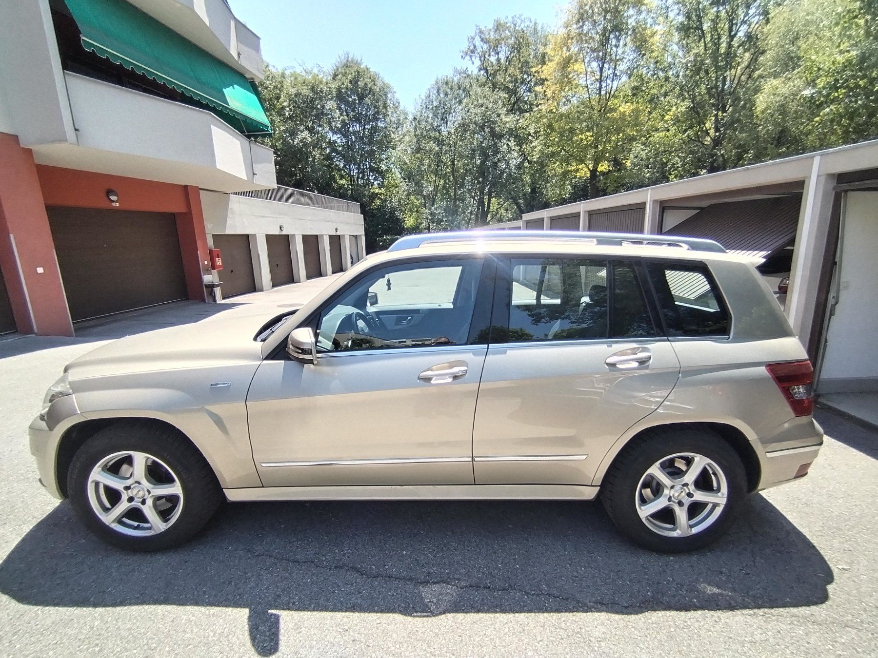 Mercedes-Benz Automobili: Mercedes GLK 220 4matic diesel – Usato da Coldrerio venduto da Mili1952 1