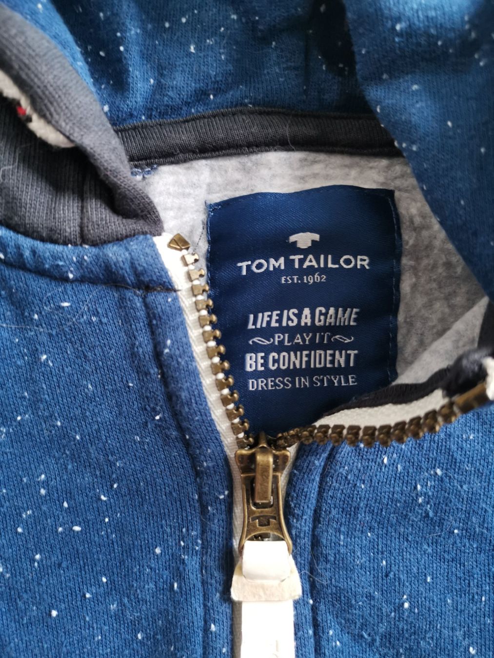 Tom Tailor Maglioni & Felpe: Jäckli Tom Tailor gr.104 – Usato da Unterentfelden venduto da Panda-87 2