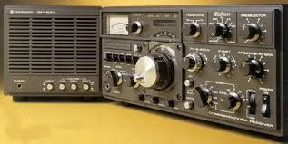 Kenwood Radiocomunicazione: Kenwood TS-820S SSB-Transceiver mit SP-820 – Usato da Meilen venduto da HB9BTE