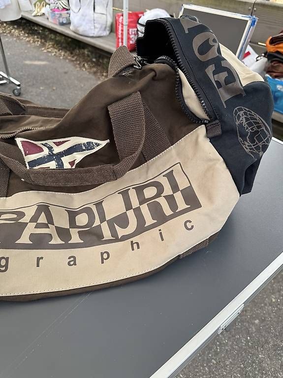 Napapijri Taschen: Napapijri Reise Tasche – Gebraucht aus Bern von Ninitto 4