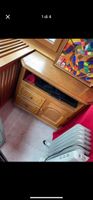 TV-Schrank aus Massivholz
