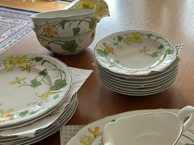Essgeschirr Villeroy & Boch Geranium Malva 8-fach | Kaufen auf Ricardo