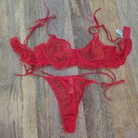 Heisses Dessous-Set in Rot, Grösse 85B, neuwertig!