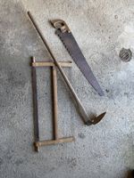 Alte Deko Gartengeräte mit toller Patina