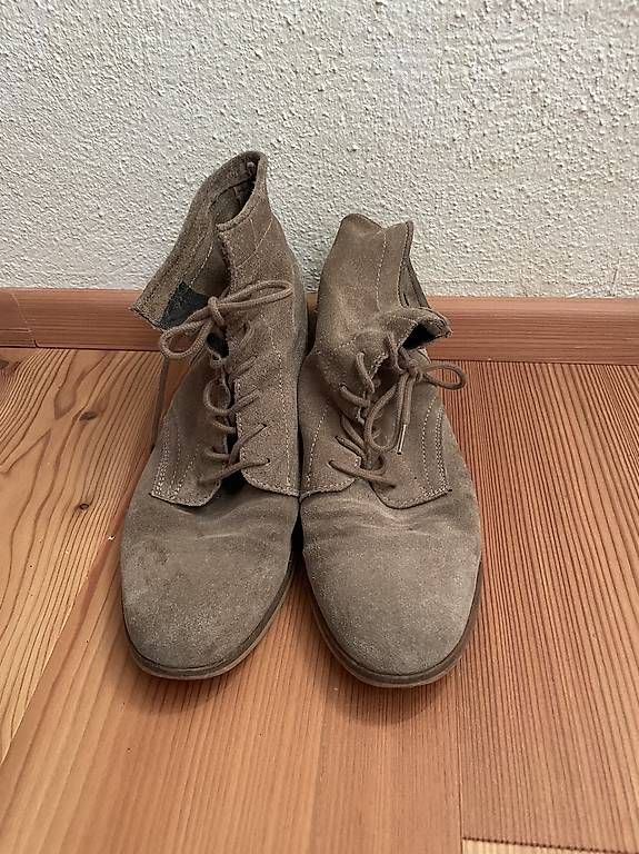 Damenschuhe: Stiefel – Gebraucht aus Ittigen von sel_fm7s 1