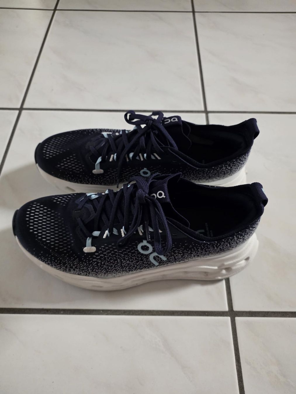 On Scarpe da uomo: ON Cloudsurfer Max New Color – Nuovo (secondo la descrizione) da Suberg venduto da bla_h6nw 3