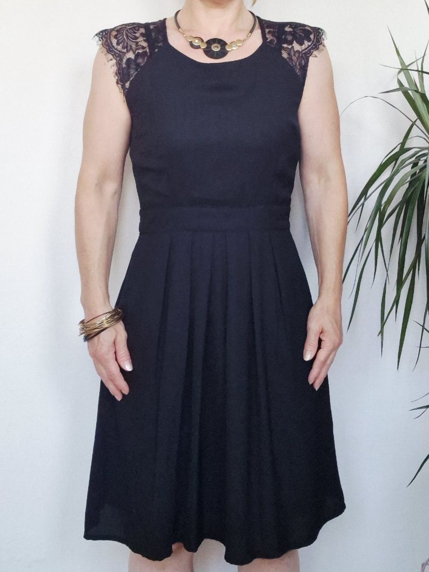 Kleider: Damen Kleid ABOUT YOU Gr. 36 Schwarz – Gebraucht aus Hallau von CHACLA 1