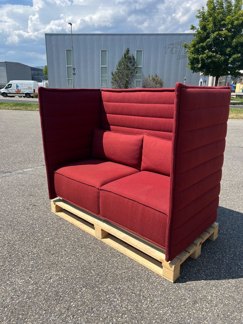 Vitra Sofas: 016 VITRA Alcove Highback Sofa – D'occasion à Wangen an der Aare par TBYN 2