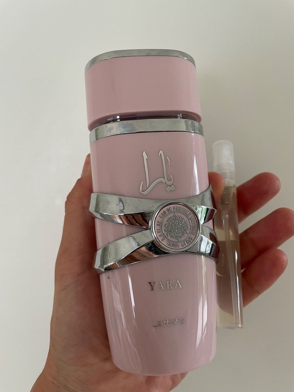 Lattafa Profumi & Eau de Toilette: Lattafa Yara EDP 5 ml Abfüllung. – Usato da Zürich venduto da deruja