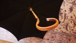 Handgefertigter Regenschirm ca. 1920-1940 Bambus