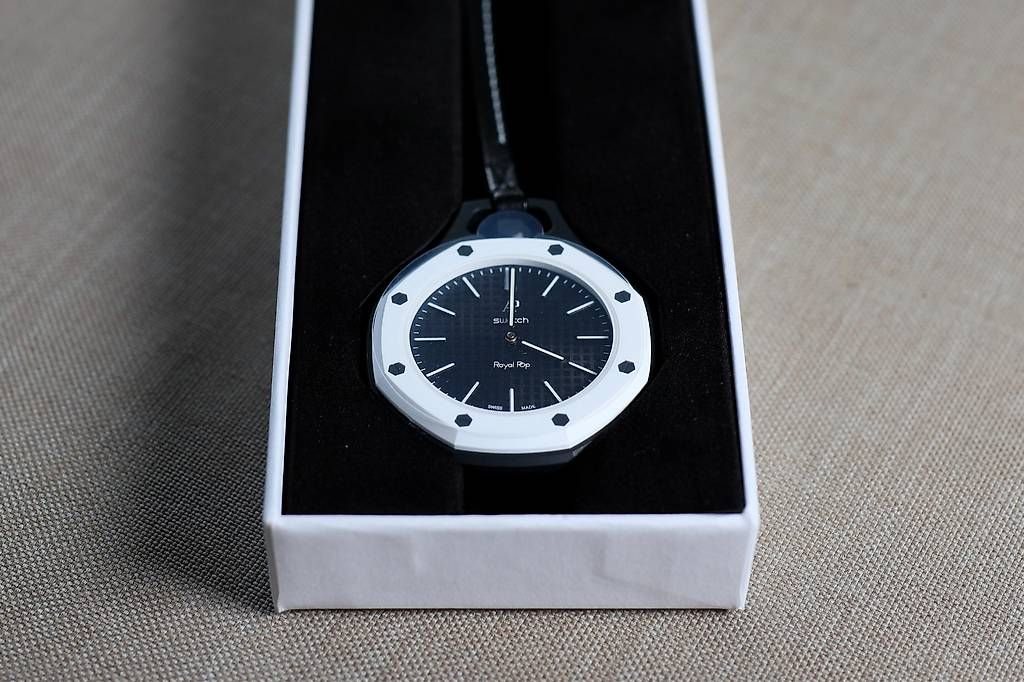 Orologi: Swatch x AP Royal Pop Ocho Negro – Usato da Zürich venduto da KorneliusK 1