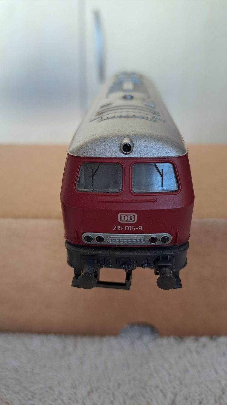 Lima Modellini di ferrovie: Lima DB diesellok BR 215 H0 GL / 40 – Usato da Winterthur venduto da Riebeli333 3
