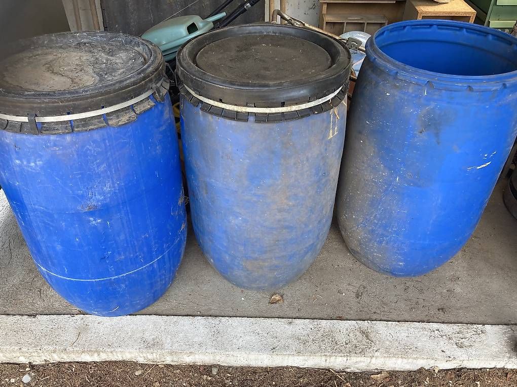 Annaffiatura & Irrigazione: Fass Fässer 6stk – Usato da Aarwangen venduto da to-hirschi