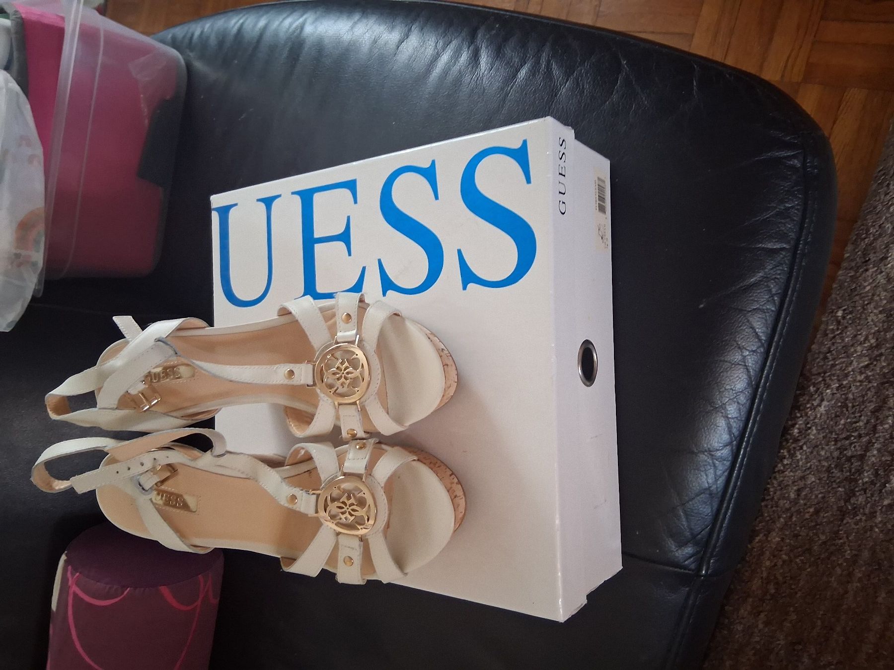 Scarpe da donna: Sandales compensées Guess blanches taille 38 parfait état... – Nuovo e nell'imballaggio originale da Aigle venduto da Marcagapit