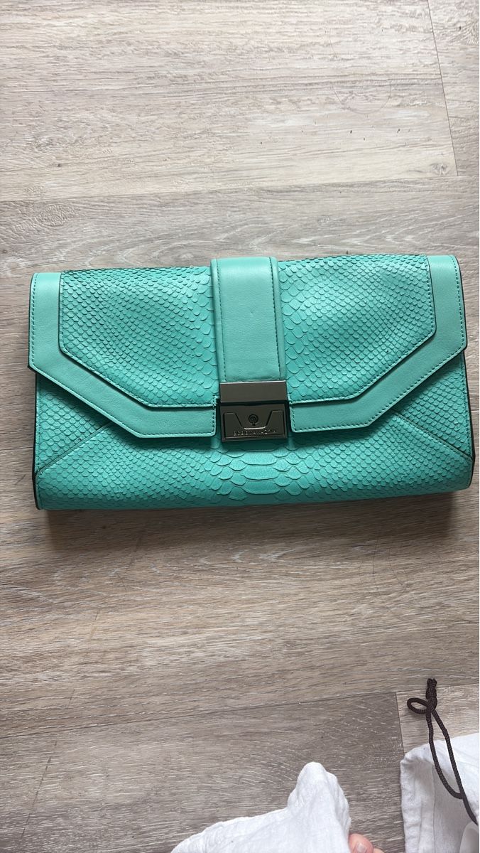 Taschen für Damen: Superbe sac à main BCBGMAXAZRIA turquoise, comme neuf! – Neu (gemäss Beschreibung) aus Peseux von camosport