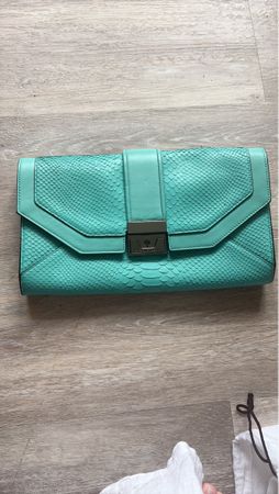 Superbe sac à main BCBGMAXAZRIA turquoise, comme neuf!