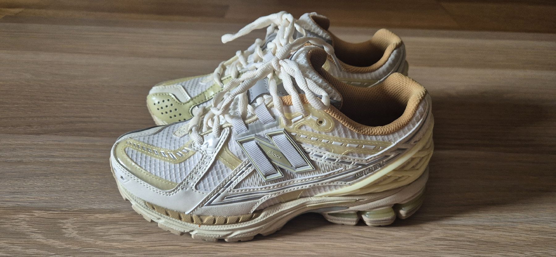 New Balance Scarpe da uomo: Neu! New Balance 1906 Gr. 37 – Usato da Zürich venduto da GGClothing