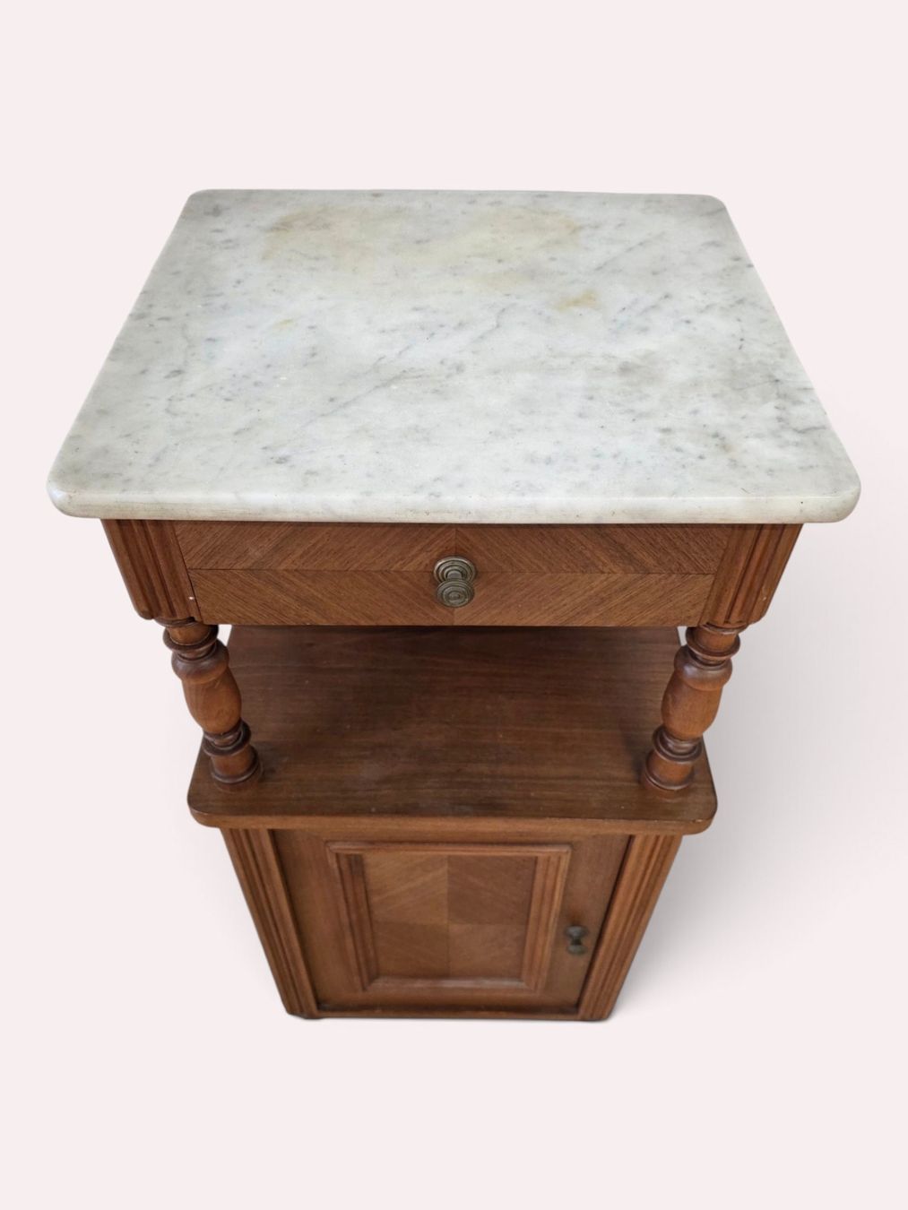 Tables de nuit: Nachttisch mit Marmorplatte Holz Schublade  – D'occasion à Rieden AG par RuvensBrocki