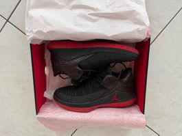 AIR JORDAN XXXII LOW/ EUR 42