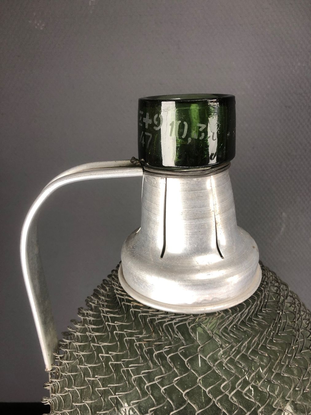 Accessori: Grosse Weinflasche, Weinballon, Mostflasche mit Gitternetz – Usato da Laufenburg venduto da industrial-silence 1