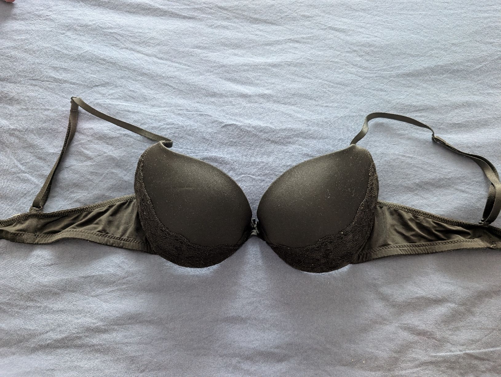Altra biancheria intima: benutzt Damen BH – Usato da Einsiedeln venduto da alegna89